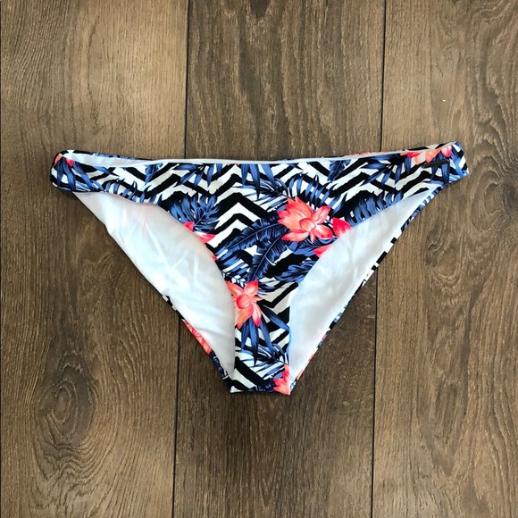 NWT Ripzone Alexandra Bottom Size M - Picture 3 of 5